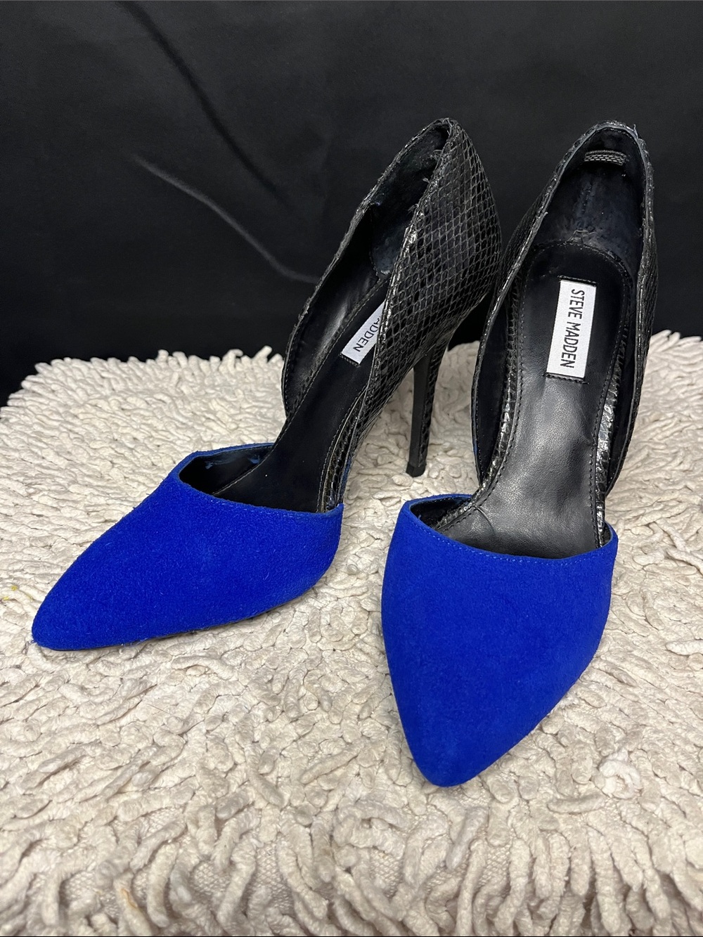 Steve Madden Royal Blue Pointed Pumps with Black Snakeskin Heel
